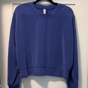 Lululemon Softsteme Blue Crewneck Sweatshirt size 8